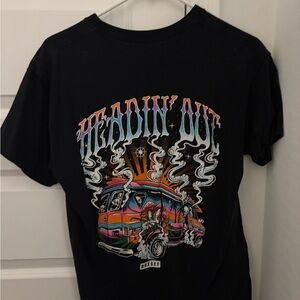 medium boxset tshirt